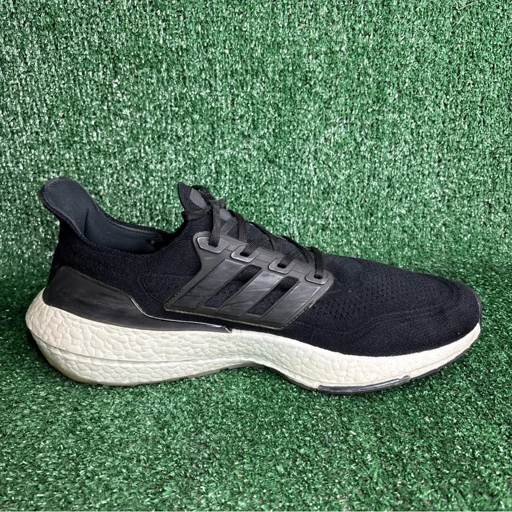 Adidas UltraBoost 21 Men Size 12 Core Black White Athletic Sneakers Shoes FY0378